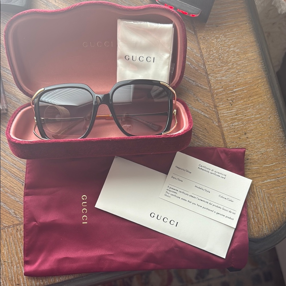 New Authentic Gucci Sunglasses
